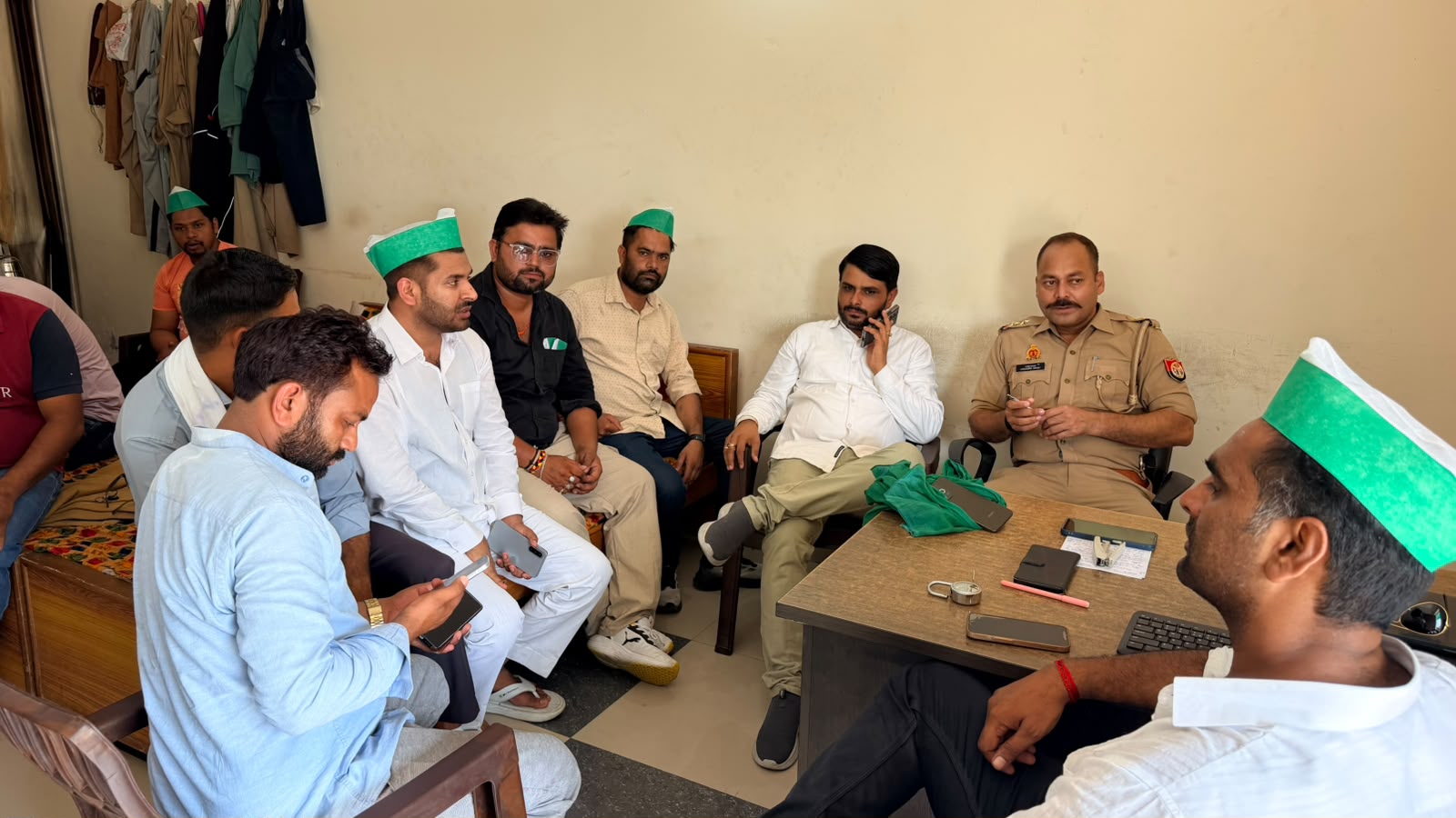 कुराना टोल पर भाकियू पदाधिकारी से अभद्रता पर बवाल