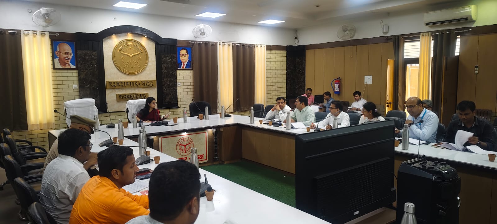 ओवरस्पीड पर चलेगा प्रशासन का शिकंजा, हापुड़ में हाईवे पर लगेंगे स्पीड कैमरे