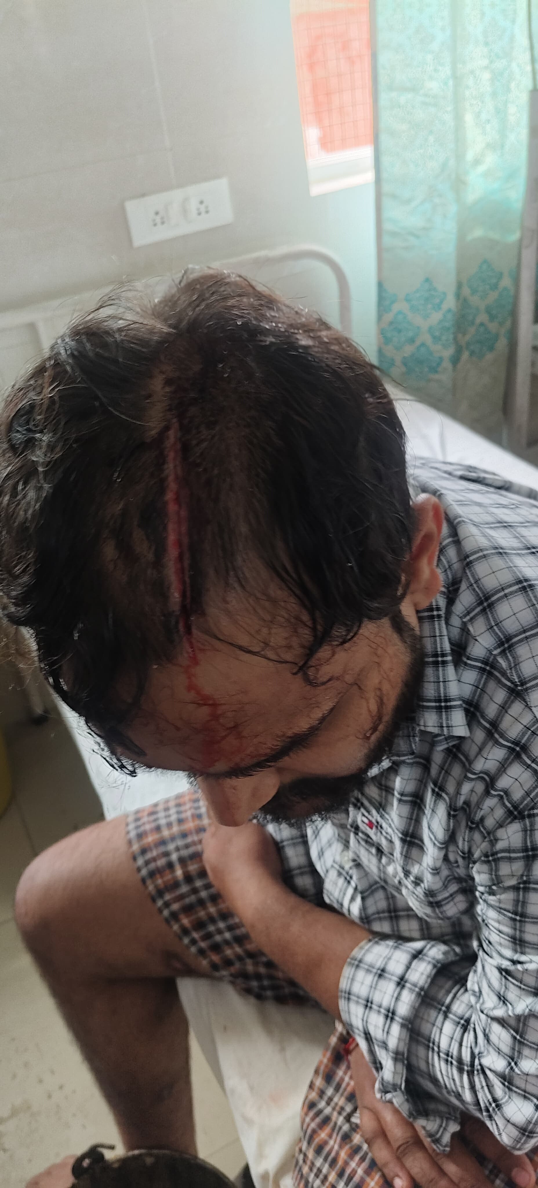अवैध मिट्टी खनन का विरोध पड़ा भारी, धौलाना में युवक पर फावड़े से जानलेवा हमला