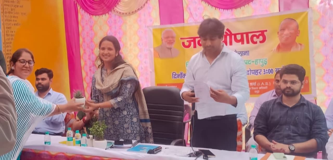 सीडीओ श्रुति शर्मा ने जनता चौपाल में सुनीं समस्याएं